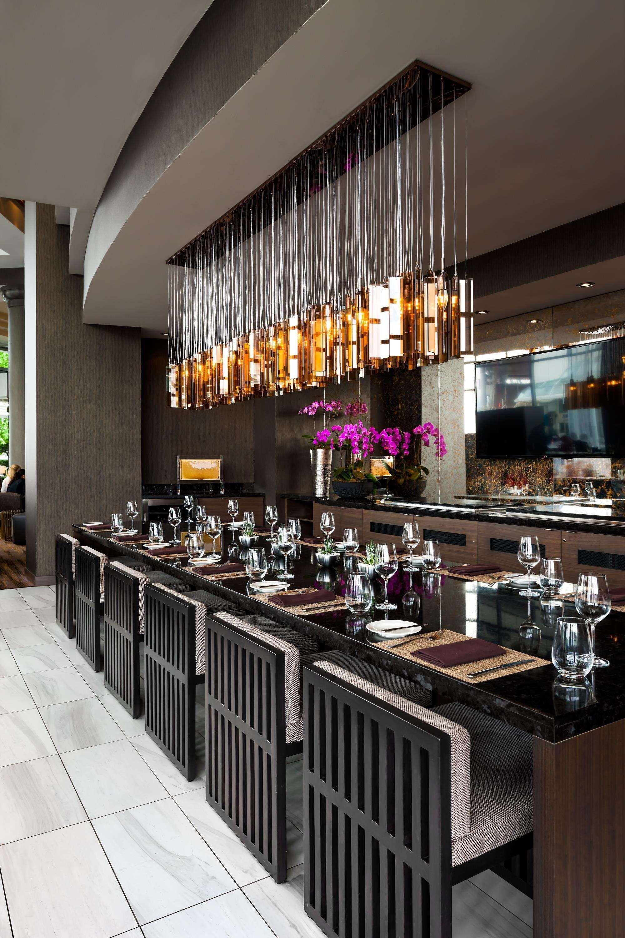 Fairmont Waterfront Hotel Vancouver Exterior photo The interior of the restaurant