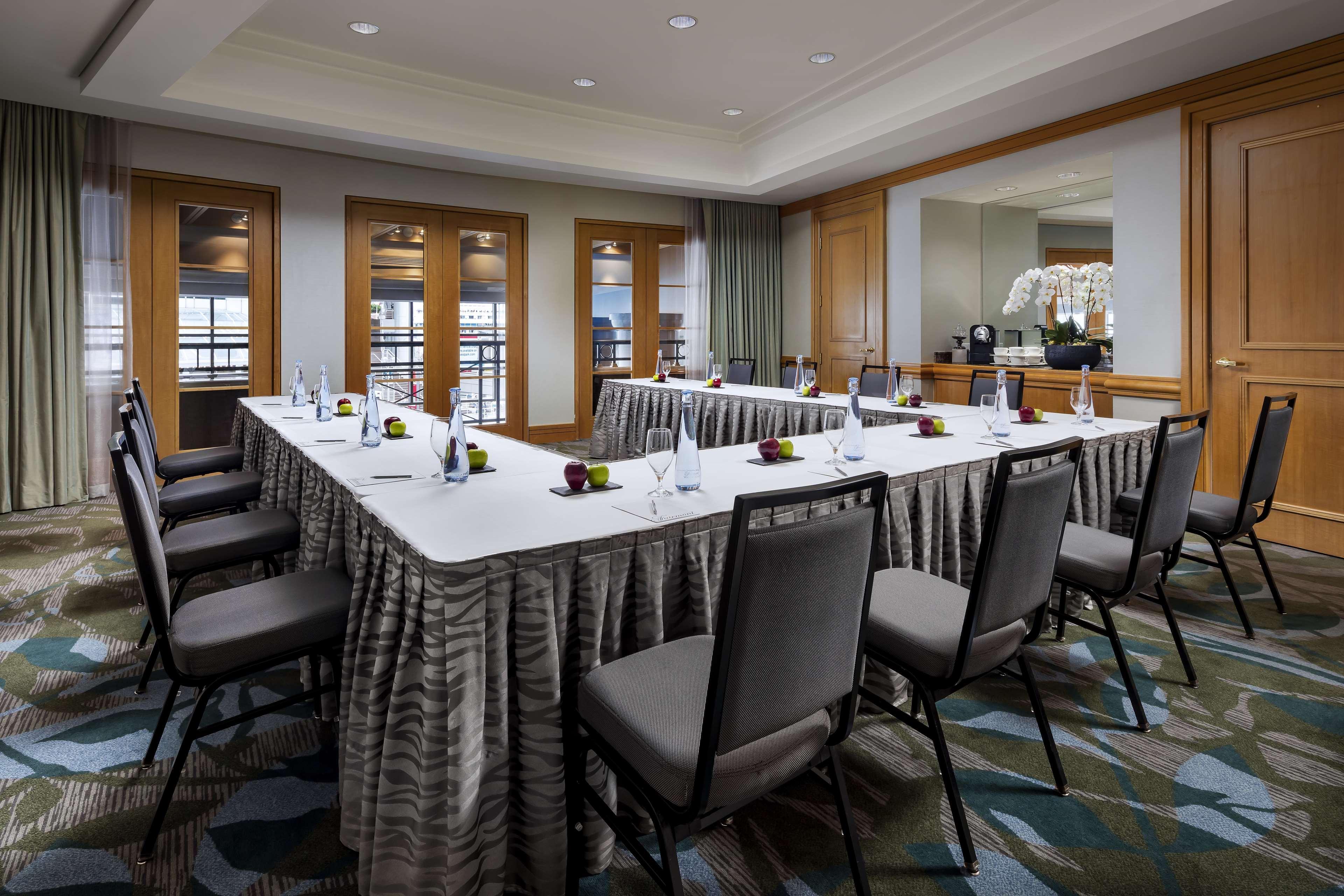 Fairmont Waterfront Hotel Vancouver Exterior photo Meeting room