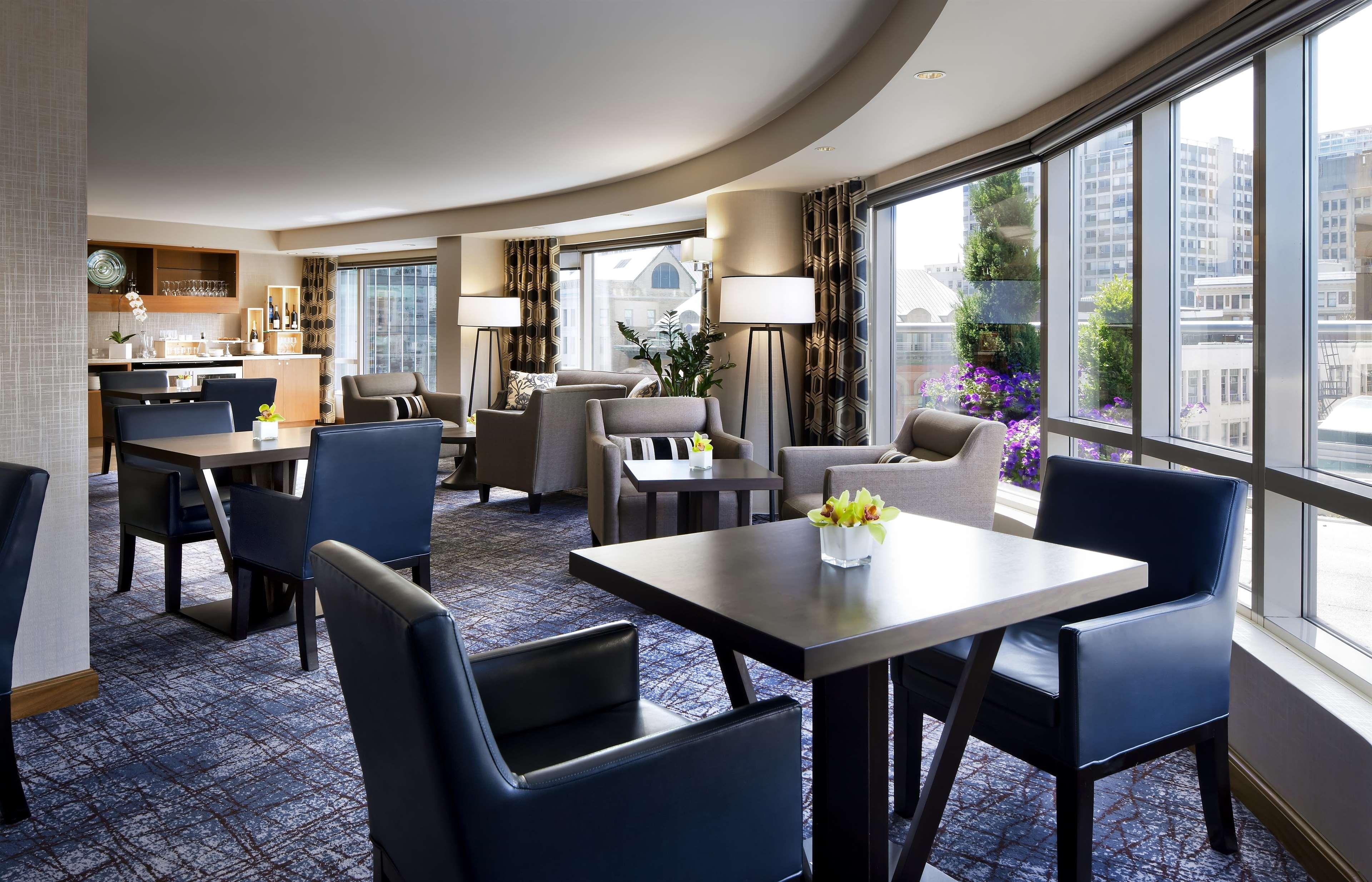 Fairmont Waterfront Hotel Vancouver Exterior photo Club Lounge at the Westin Palace, Madrid